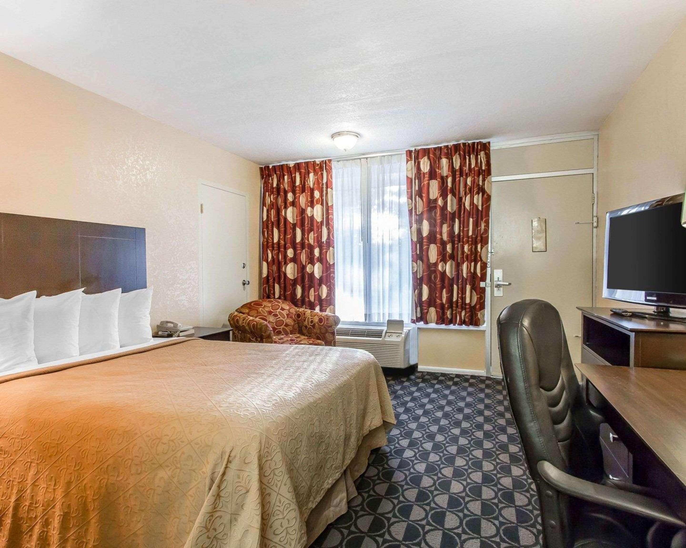 Quality Inn Ada Near University Extérieur photo