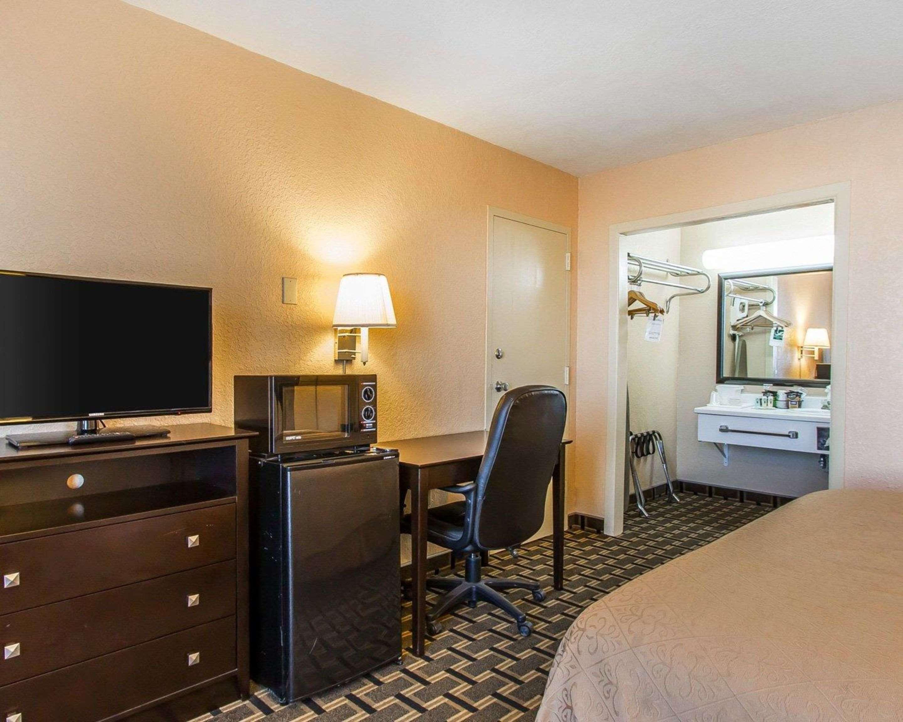 Quality Inn Ada Near University Extérieur photo
