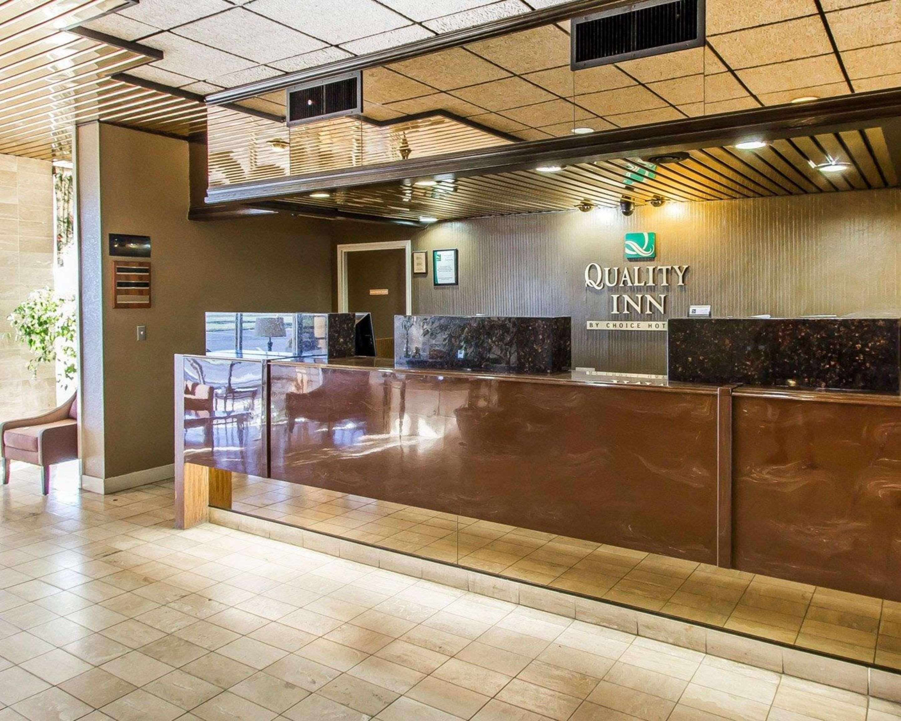 Quality Inn Ada Near University Extérieur photo