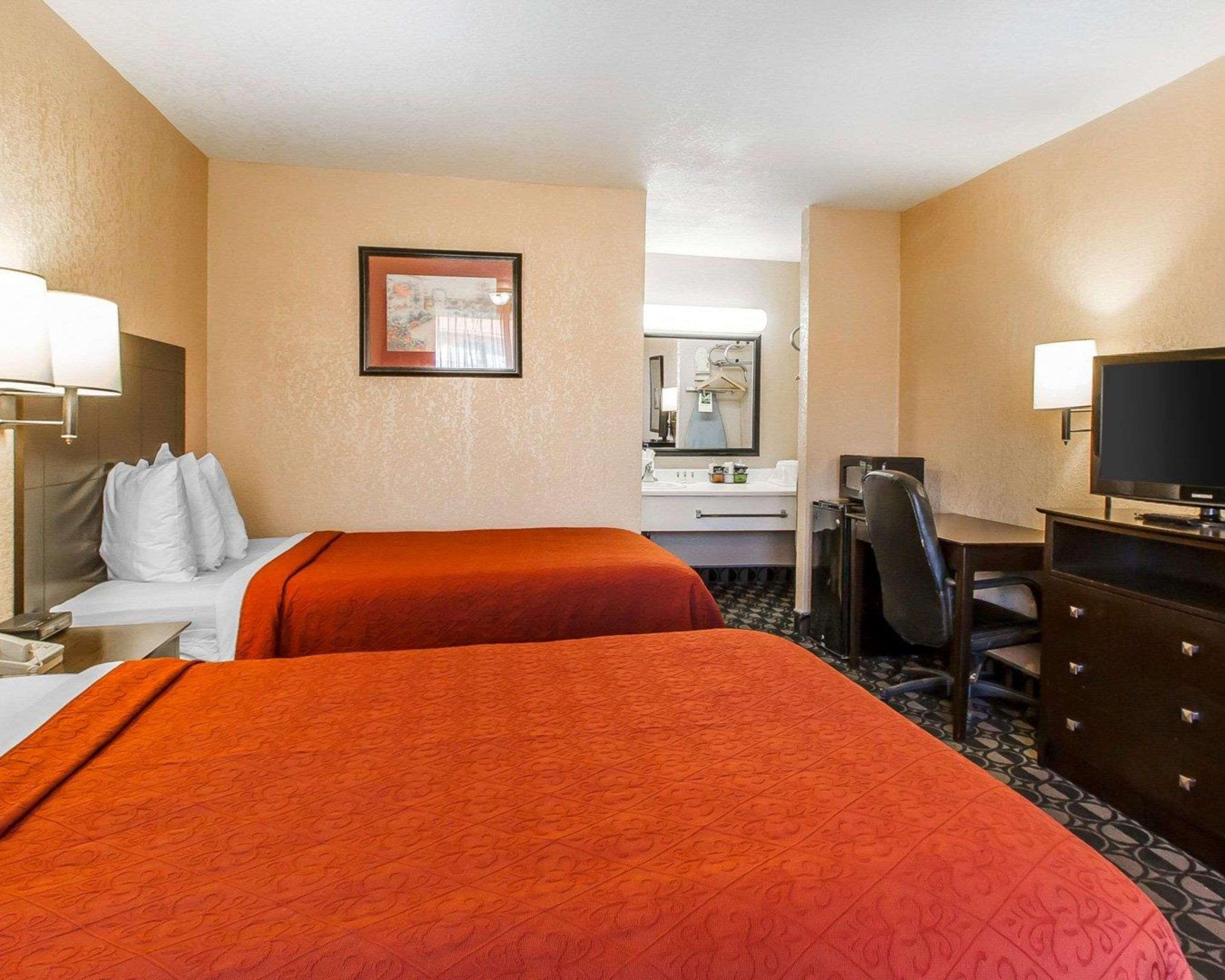 Quality Inn Ada Near University Extérieur photo