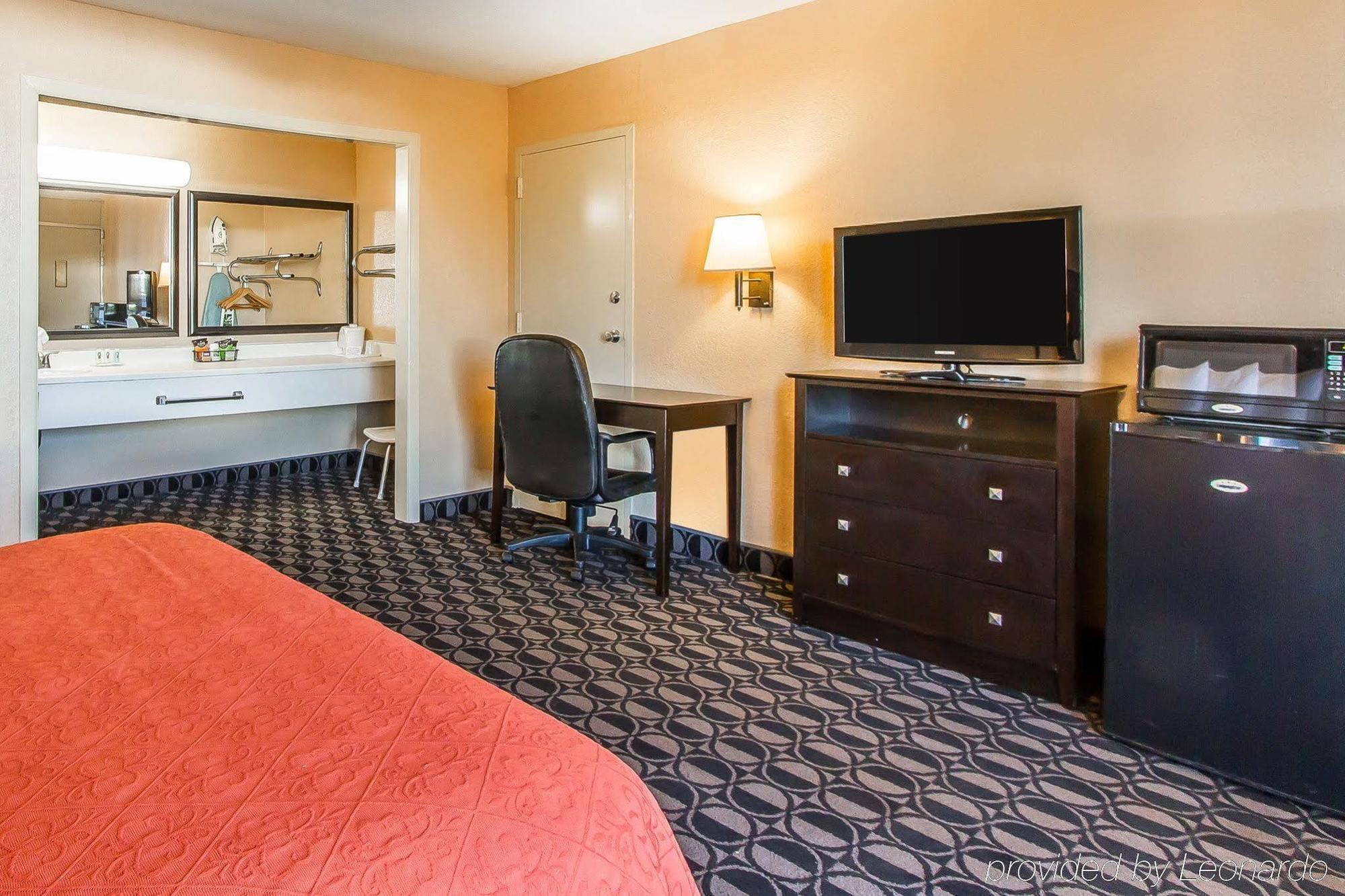 Quality Inn Ada Near University Extérieur photo