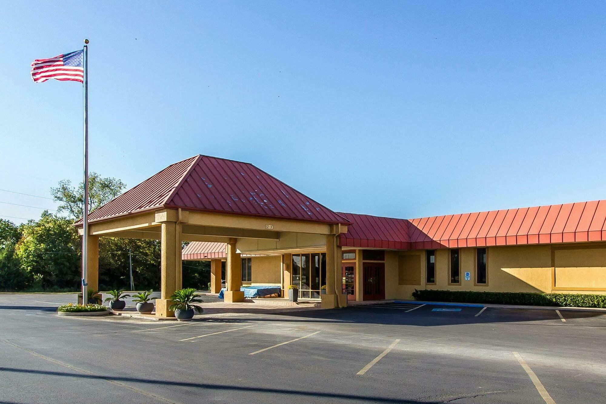 Quality Inn Ada Near University Extérieur photo